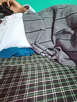 qween7b - QWEEN7B's free webcam - UK Sex Cams