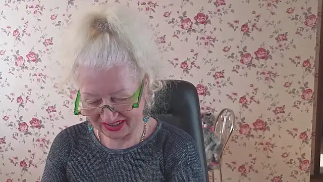 Maya_Mayflower webcam