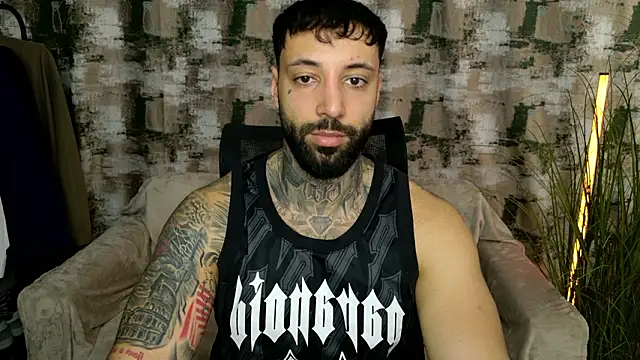 MasculineGuy99 webcam