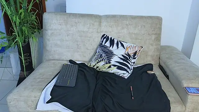 Lorenne_Miller webcam