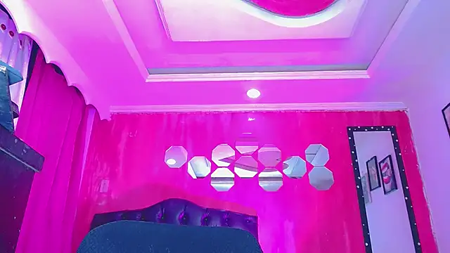 TiffanyMackensyy webcam