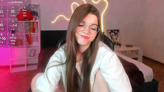 miss__evelyne webcam