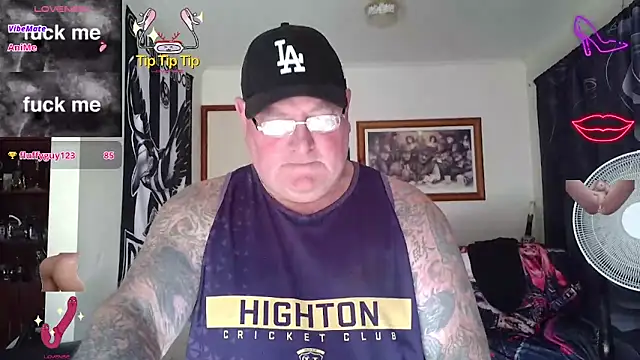 KINKYBLUEYES69 webcam