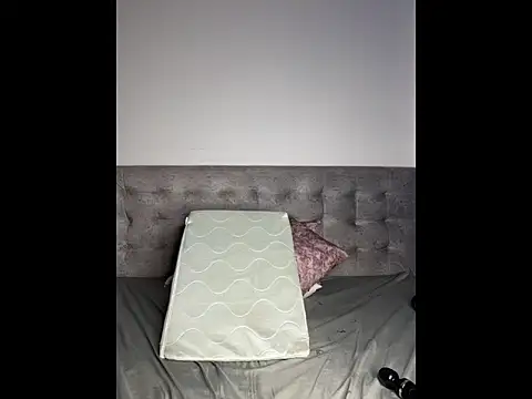 ScarletVelvetX webcam