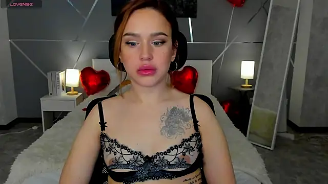 tina_xx_tina - Tina_xx_tina's free webcam - UK Sex Cams