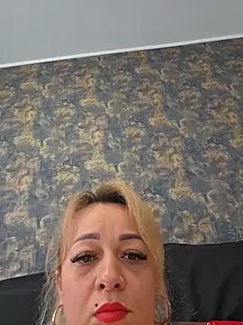 RuxyHuge42ETT webcam