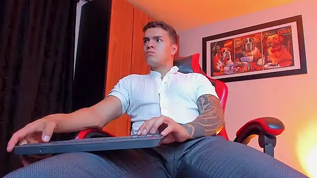 ALPHA_DOMINUS_ webcam