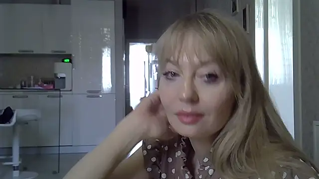 ZarinaSwift webcam