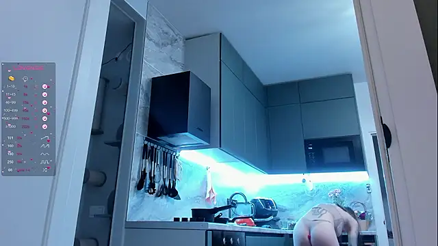 kiralotus - Kiralotus's free webcam - UK Sex Cams