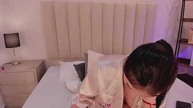 LilithHarperr_ webcam