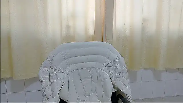 美女Miya11888在线直播