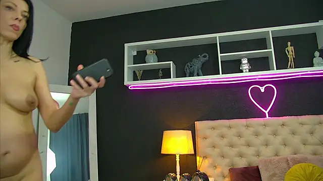 TaniaKaverina webcam