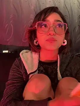 LilithMonette webcam