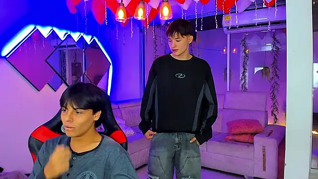 Houseofwarrios webcam