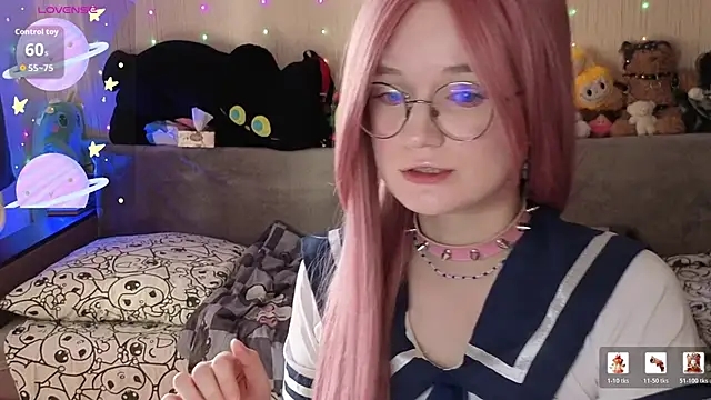 Kitty_smalltits webcam