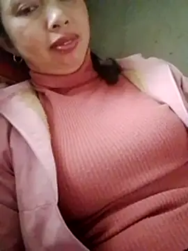 trieutrieu20 - TRIEUTRIEU20's free webcam