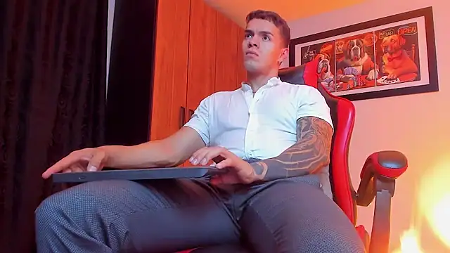 ALPHA_DOMINUS_ webcam