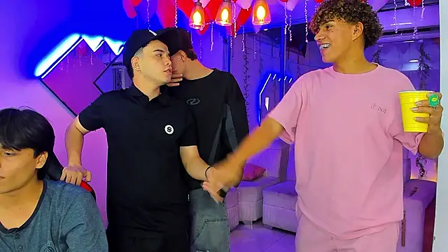 Houseofwarrios webcam