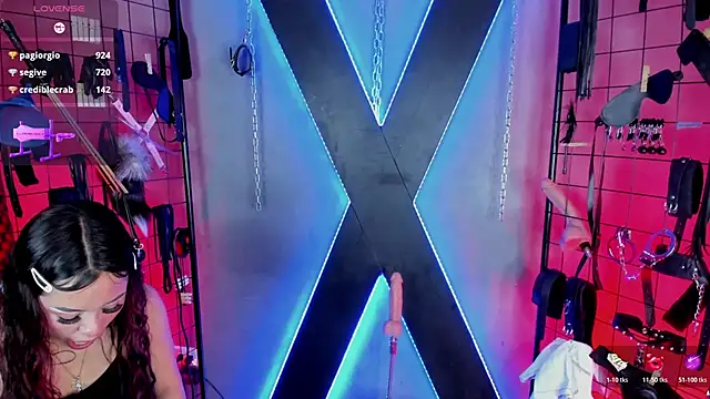 MissScarlet_Ela_bdsm webcam