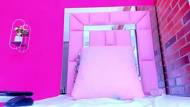 Baby_doll_XOXO webcam