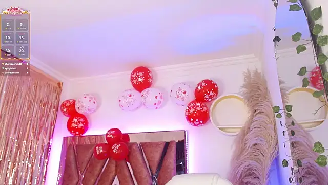 Aurora_Brownn webcam