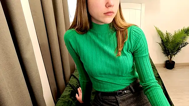 just_l0ve_me - Just_L0VE_me's free webcam - UK Sex Cams