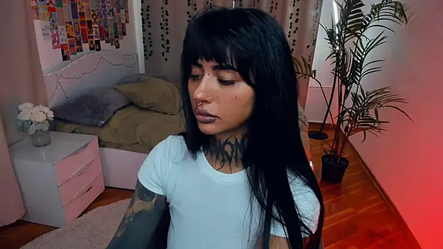 CharimgSabrina webcam