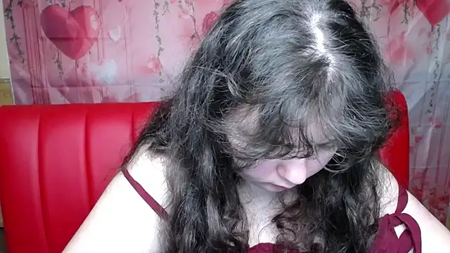 NeonilaLisova webcam