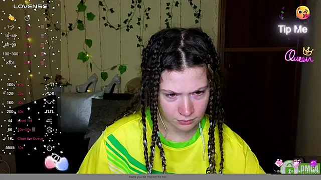 Alicia_redfollow webcam