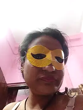 Webcam Model (Gullapi)  is live.Free join now!