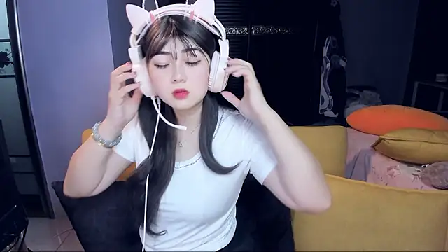 美女yuki3366在线直播