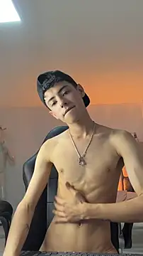 sebastian_reed (M young) - show my cock