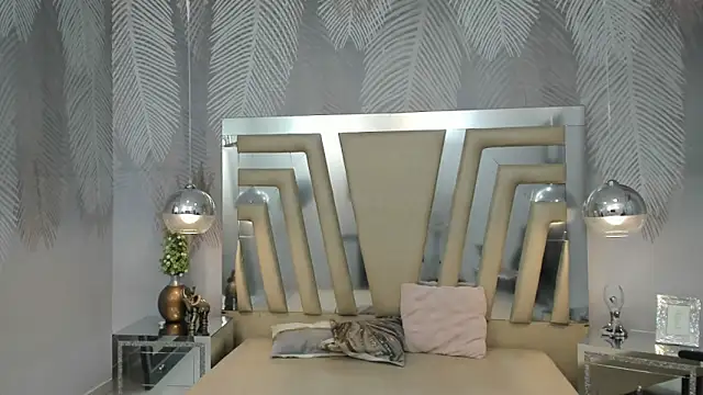 ValerySkinnyy webcam