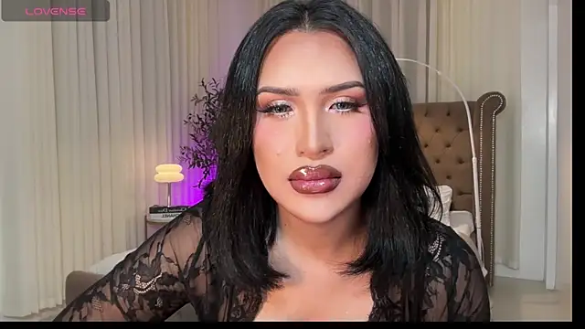 Your_Majesty_Tyra webcam