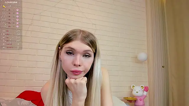 Blondy_Fina webcam