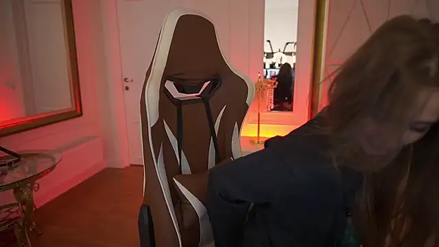 gentleadellee - GentleAdellee's free webcam - UK Sex Cams