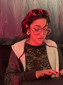 LilithMonette webcam