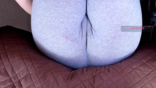 Cameltoe_squirt_inPants webcam