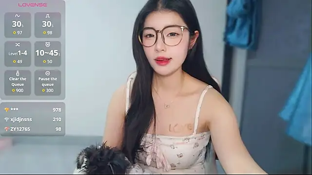 美女-XiaoYu-777在线直播