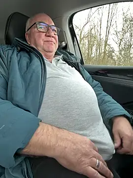 biggandybig - Biggandybig's free webcam - UK Sex Cams