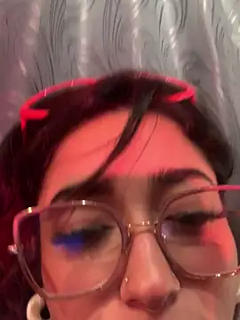 lilithmonette (Ask my age) - Blowjob in control machine x3min