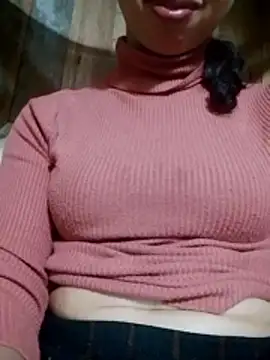 trieutrieu20 - TRIEUTRIEU20's free webcam - UK Sex Cams