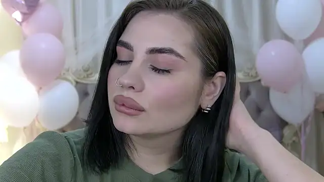 adrianatorres - AdrianaTorres's free webcam - UK Sex Cams