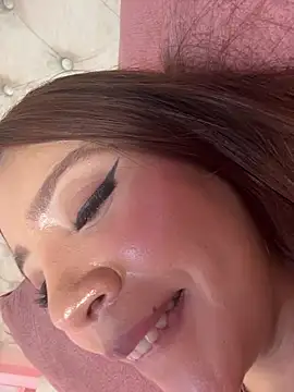 Webcam Model (Pushaina__1)  is live.Free join now!