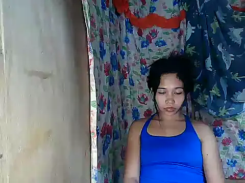 PinaySkinnyGirl webcam
