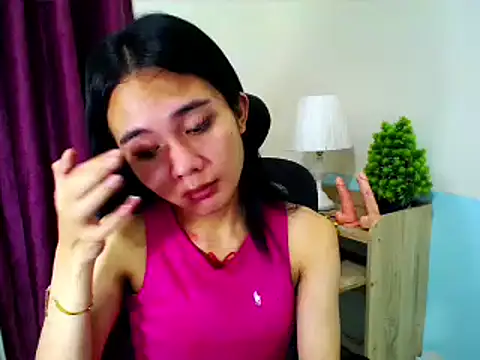 devine_goddess webcam