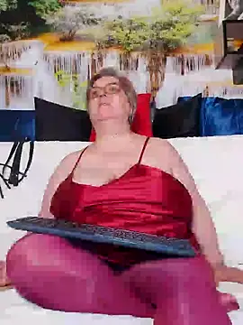 queenpammy1 - QueenPammy1's free webcam - UK Sex Cams