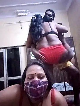 LoveOnStream from StripChat is Group