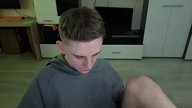 angryzan - Angryzan's free webcam - UK Sex Cams