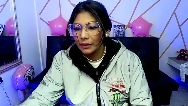 yvanna__smith webcam